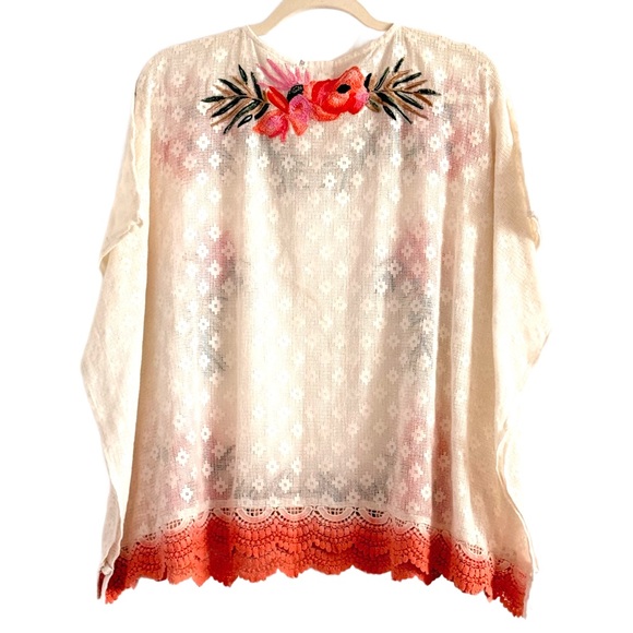 Anthropologie Akemi & Kin Chic Floral Embroidered Tunic Poncho - Picture 6 of 15